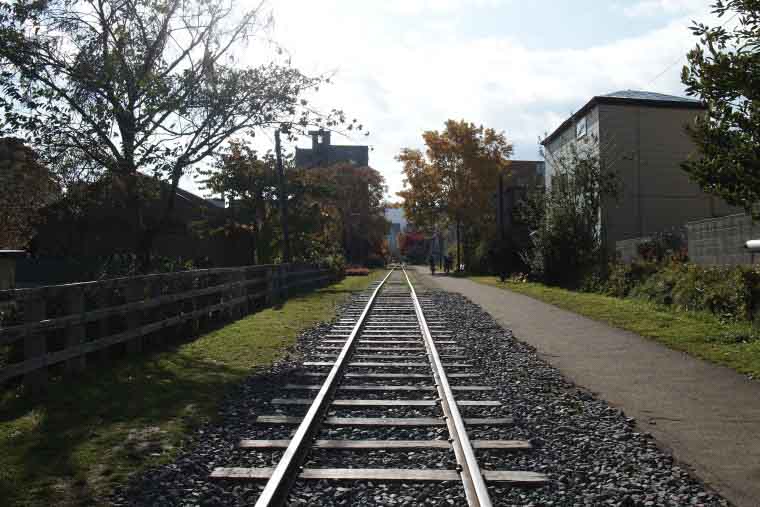 「旧国鉄手宮線」の廃線跡