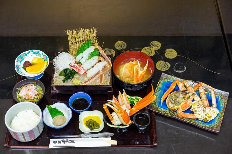 「お食事処　日本海」の「松葉がに御膳」