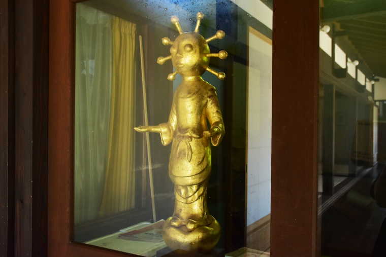 佐久島「弁天サロン」