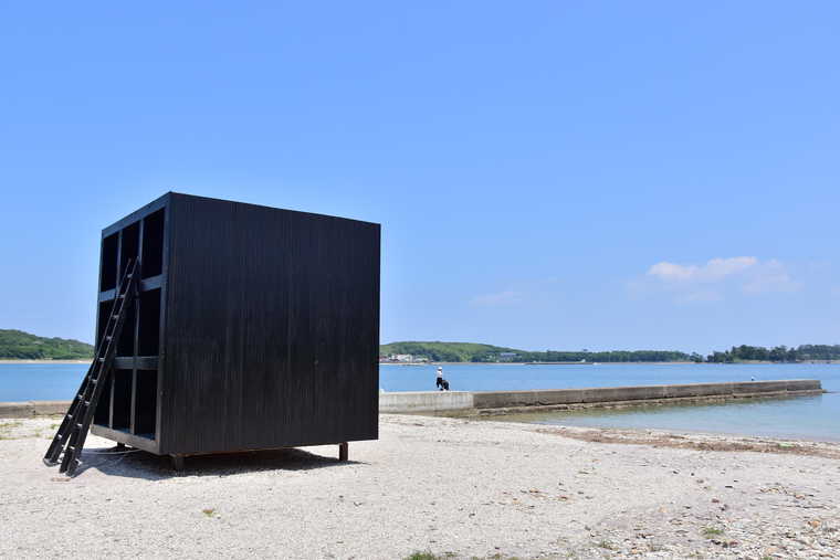 佐久島「おひるねハウス」