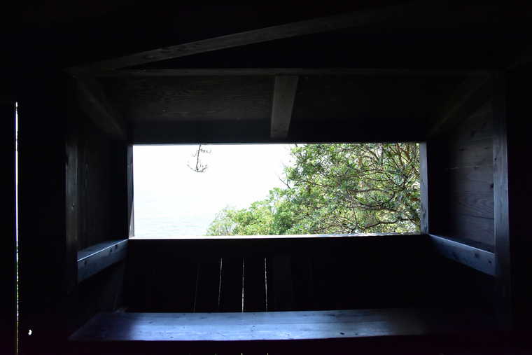 佐久島「佐久島の秘密基地／アポロ」