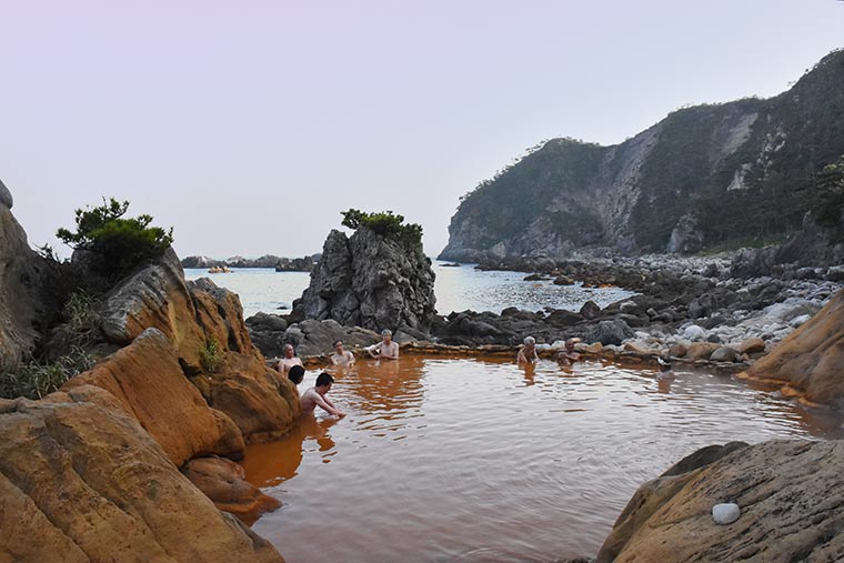 式根島 松が下 雅湯