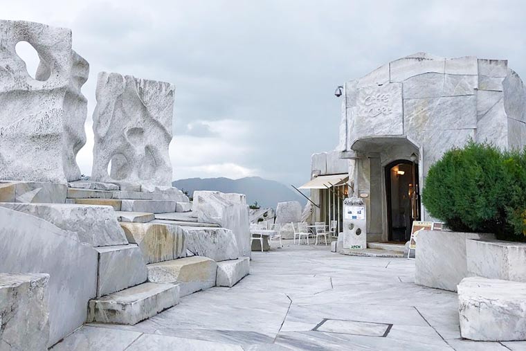 未来心の丘にあるカフェクオーレ