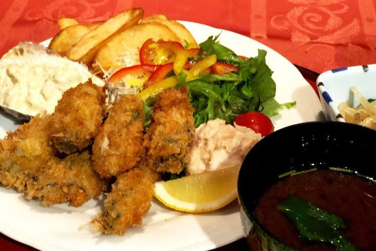ホテルいんのしまのカキフライ定食
