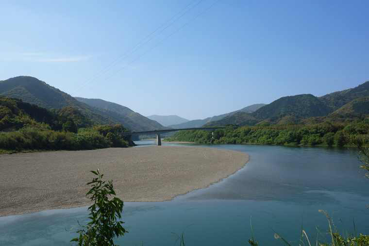 四万十川にかかる川登大橋