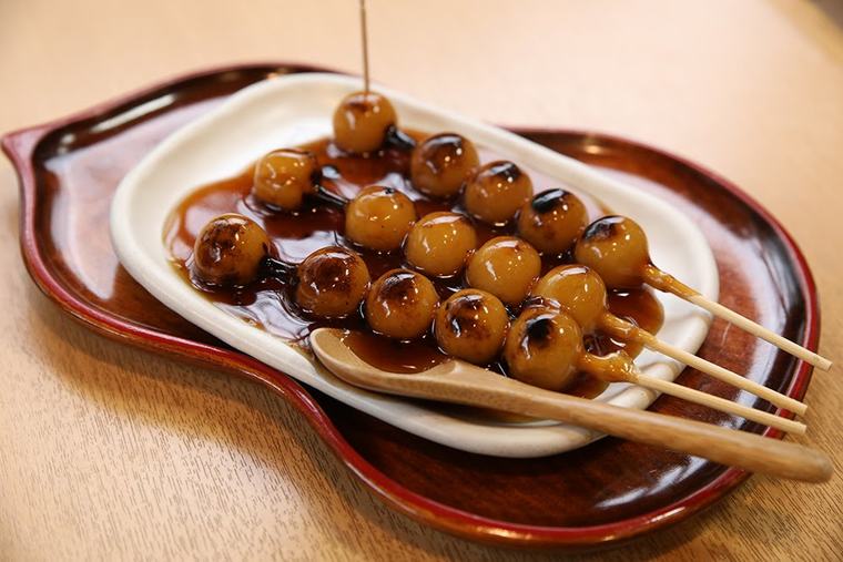 加茂みたらし茶屋のみたらし団子