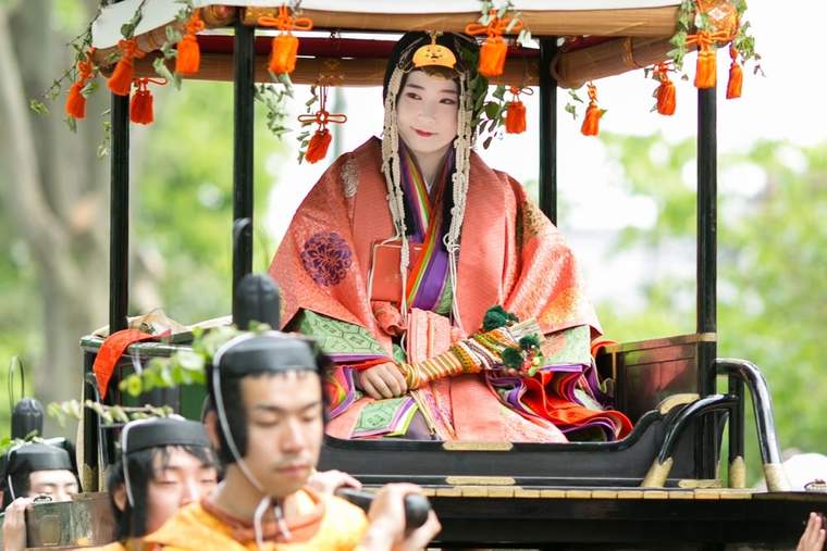 下鴨神社の「葵祭」