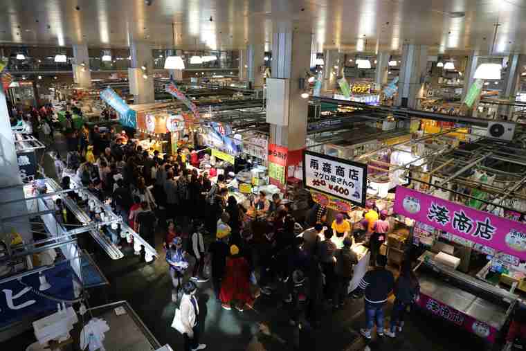 唐戸市場 場内(馬関街)