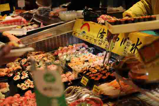 唐戸市場 場内(柳川水産)