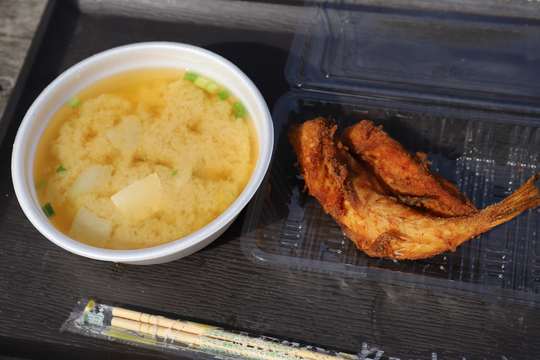 唐戸市場 ふぐ汁 ふぐの一本揚げ