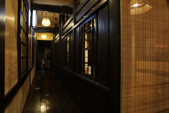 ふく専門 やぶれかぶれ本店 店内