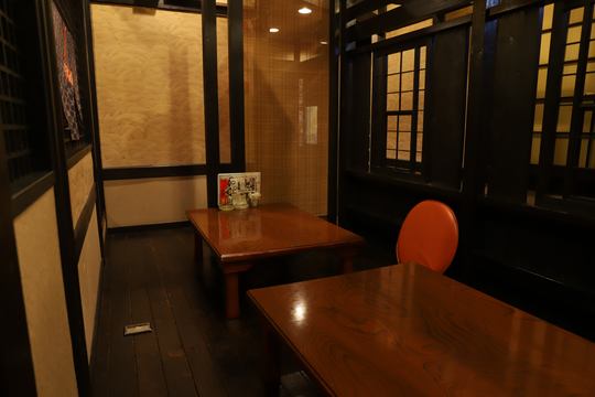ふく専門 やぶれかぶれ本店 店内
