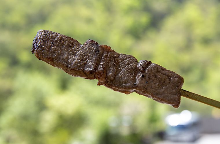 飛騨牛の串焼き