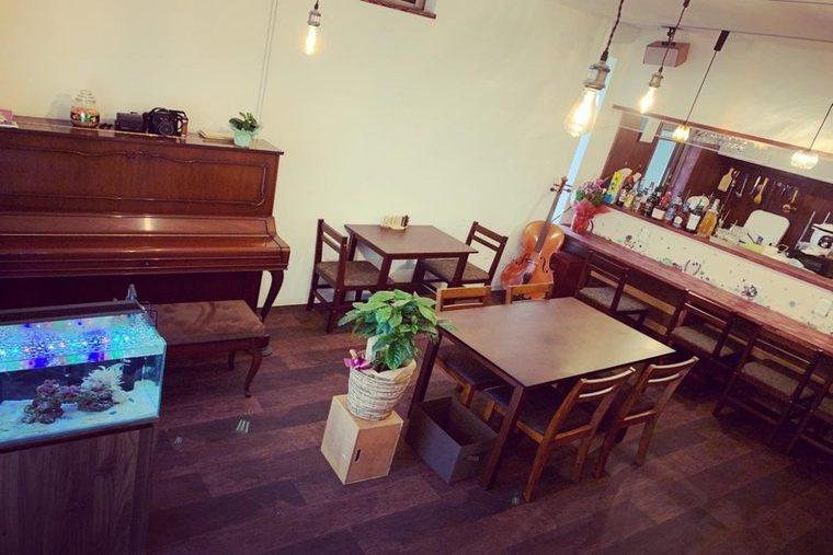 小豆島珈琲店スピカの店内