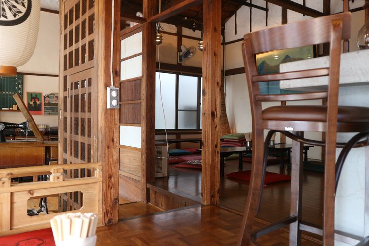 SLAMs BURGER HOUSEの店内