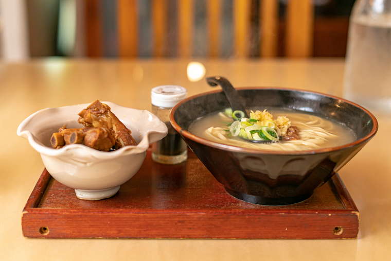 首里ほりかわ　ソーキそば