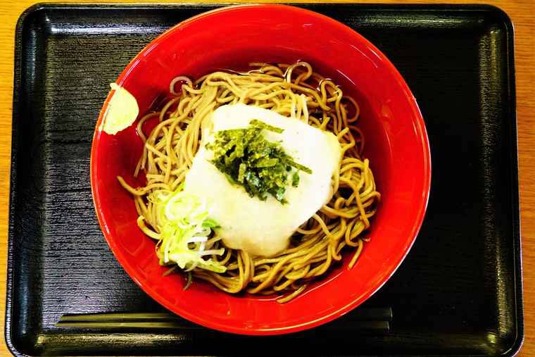 高尾山頂　とろろそば