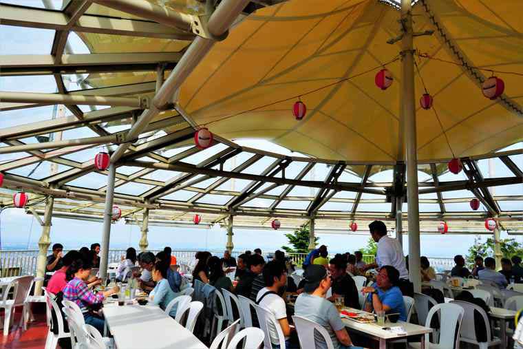 高尾山　ビアガーデン「高尾山ビアマウント」