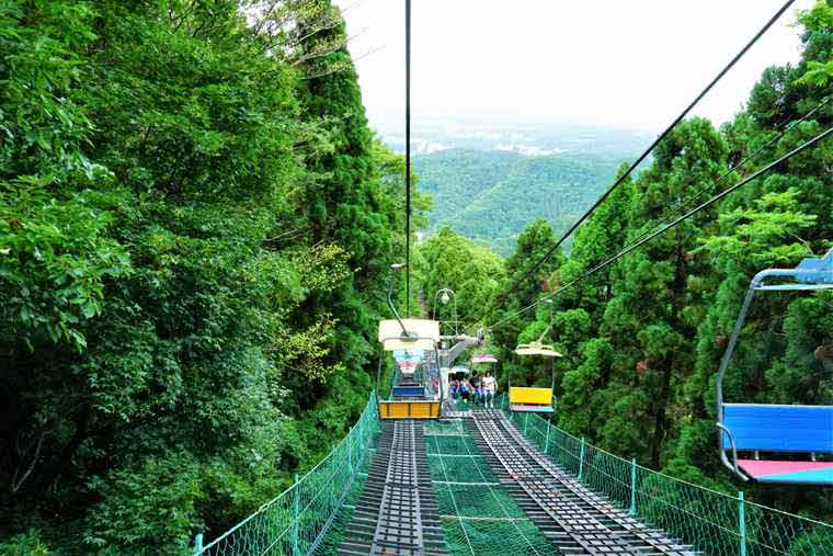 高尾山　山麓駅　リフト