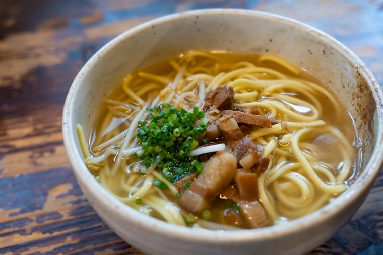 そば処　竹乃子の八重山そば