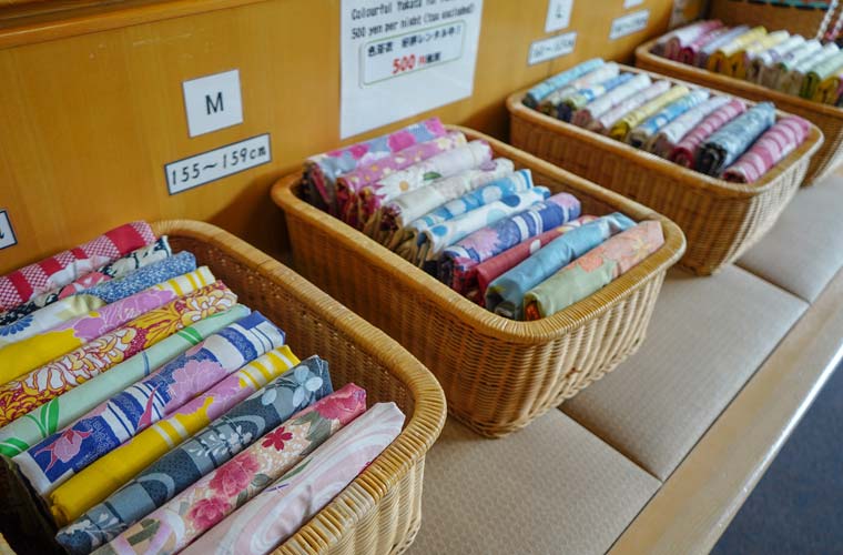 玉造温泉　かわいい色浴衣で街歩き