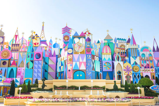 イッツ・ア・スモールワールド