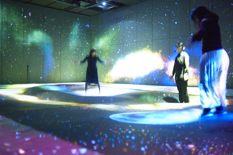 チームラボボーダレスお台場