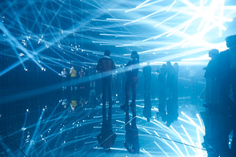 チームラボボーダレスお台場