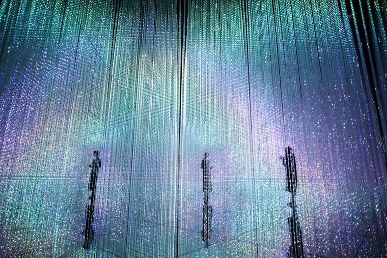 チームラボボーダレスお台場