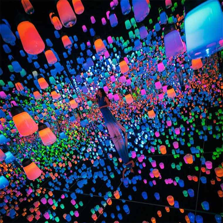 チームラボボーダレスお台場