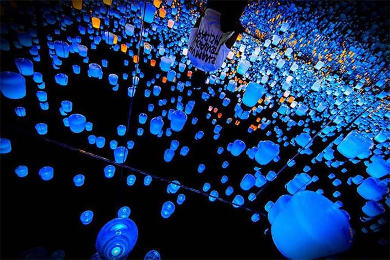 チームラボボーダレスお台場