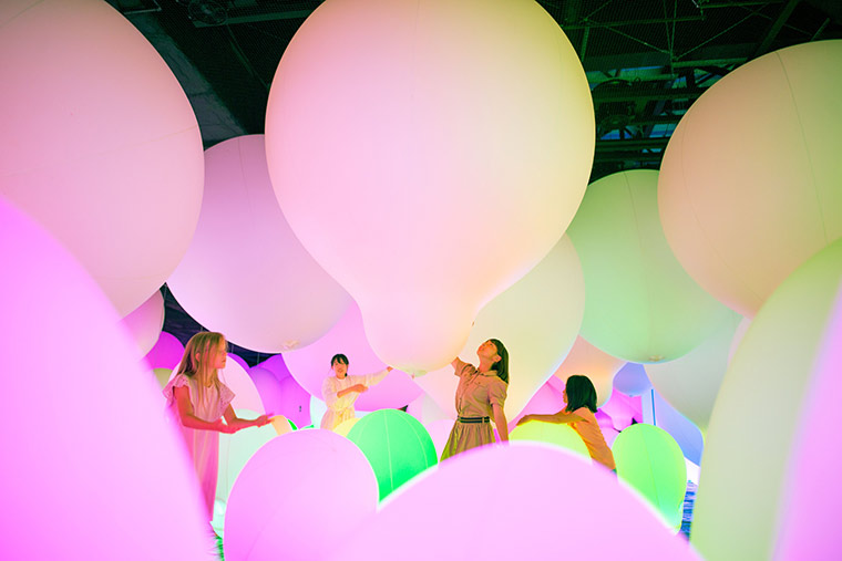 チームラボボーダレスお台場