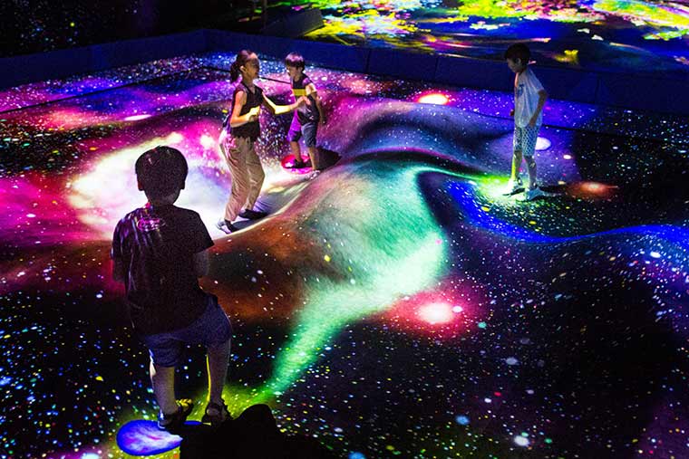 チームラボボーダレスお台場