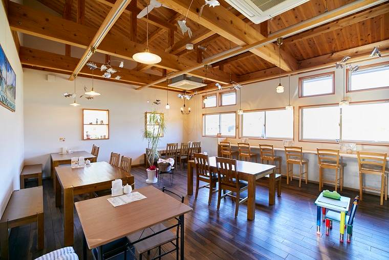 アジュール昭吾堂内観