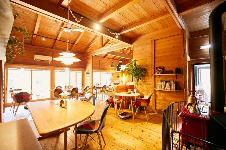 カフェボスコベル内観