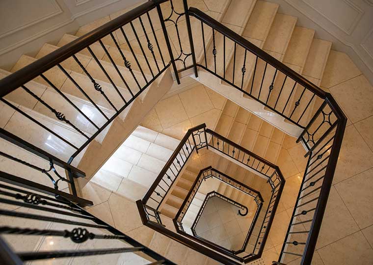 東京ステーションホテル 螺旋階段