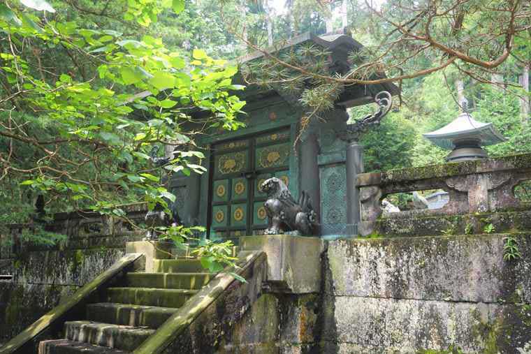 日光東照宮 奥宮 鋳抜門