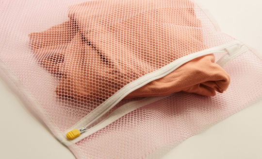 衣類収納ポーチ