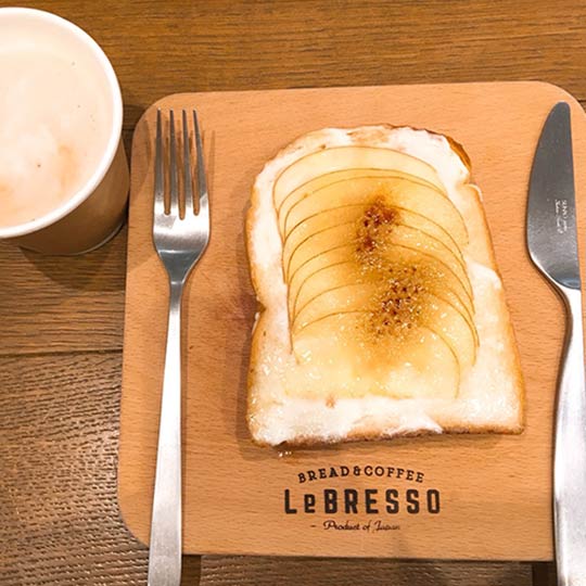 大阪　パン　レブレッソ　竹内彩花さん