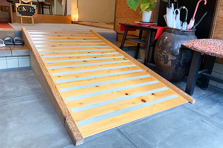 うれしのカフェのスロープ