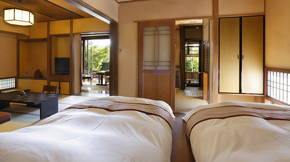 あまやどりの宿　雨情草庵