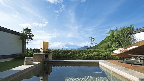 世界遺産　富士山を望む宿　富岳群青
