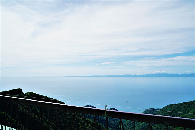 弥彦山　展望レストラン