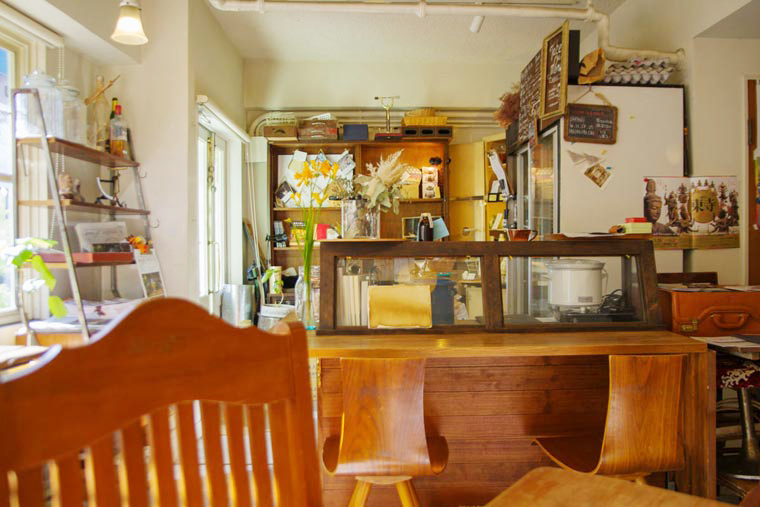 COUZT CAFE (コーツトカフェ)