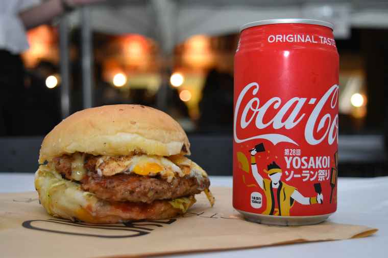 YOSAKOIソーラン祭り　十勝濃厚チーズバーガー