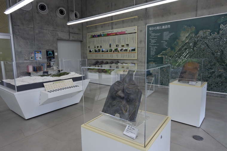 浦添城後　南エントランス展示室