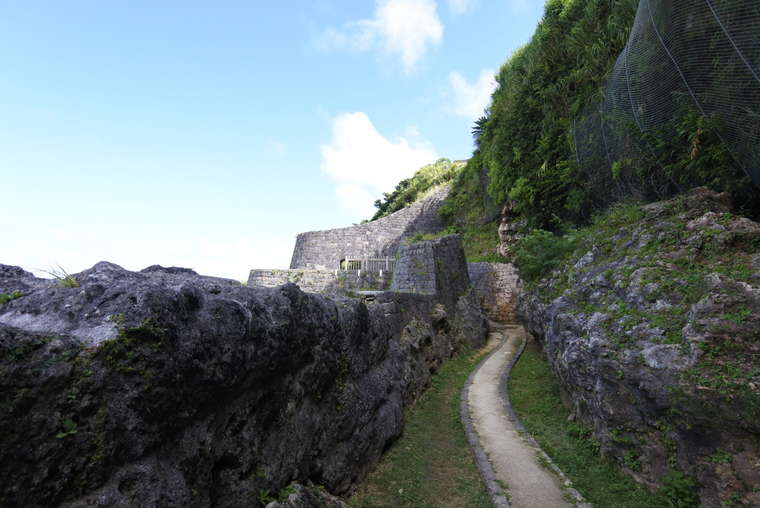 浦添城跡　浦添ようどれ