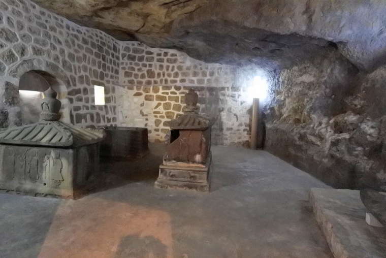 浦添城跡　浦添ようどれ