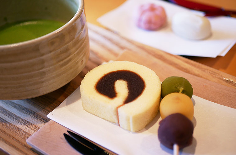 一六銘菓セットは一六タルトに坊ちゃん団子、抹茶のセット