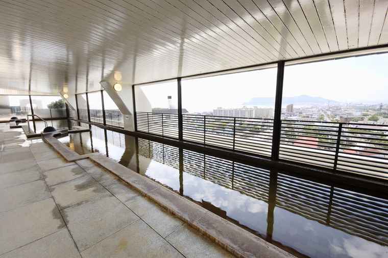 湯の川温泉　湯元啄木亭「空中大浴殿 雲海」